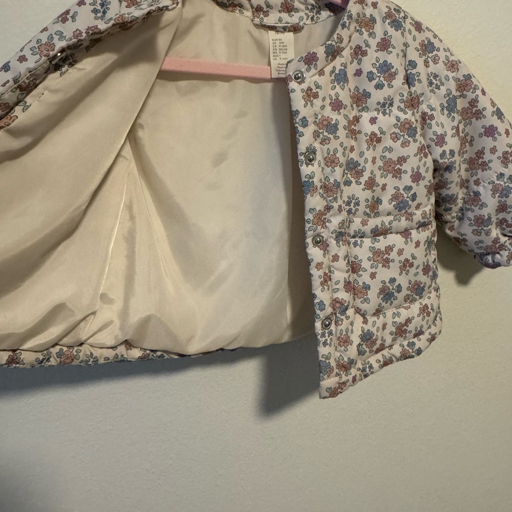 H&M Kids Floral Puffer Jacket - Cream and Blue - Picture 6 of 6